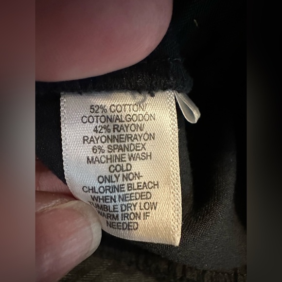 LOFT Marissa Black Ankle Pants- size 8 - Picture 7 of 7